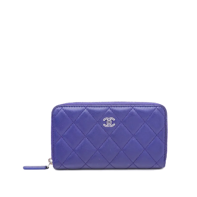 Luxury brand bags on saleChanel Blue CC Zippy Wallet