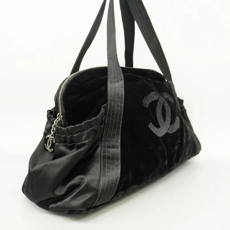 Trendy bucket bags for summerCHANEL  Boston Bag Men,Women,Unisex Satin,Leather Boston Bag Black